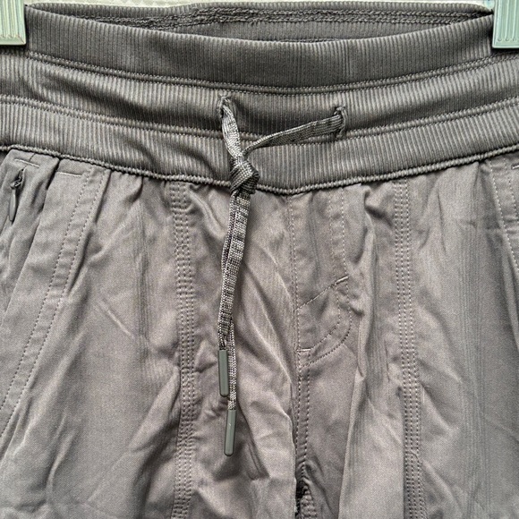 The North Face Hiking Pants - Picture 4 of 8